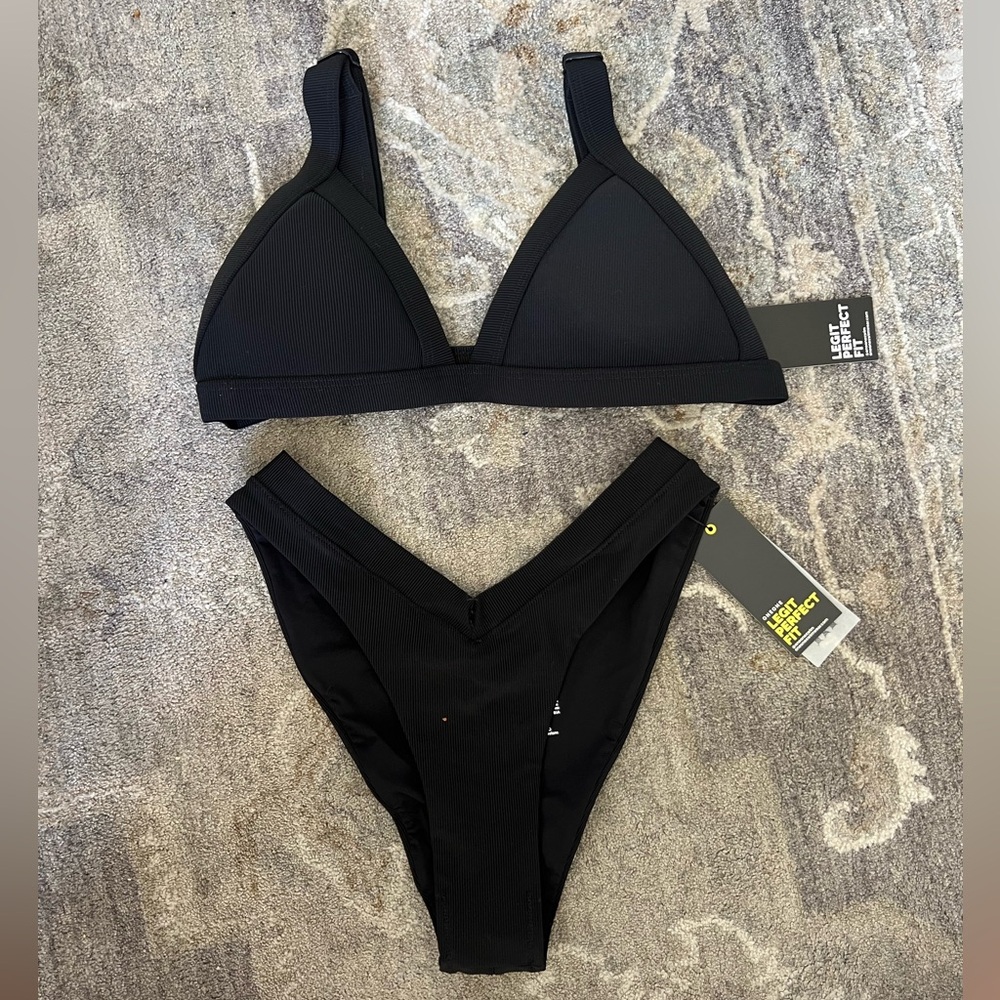 ONE ONE NWT bathing suit